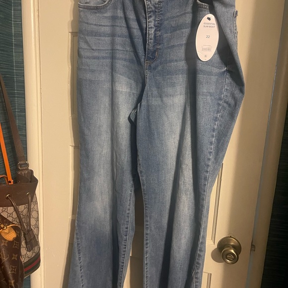 High Rise Slim Boot Jeans NWT size 22 - Picture 3 of 8